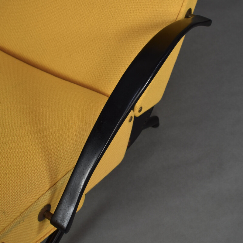 Vintage yellow lounge chair P40 by Tecno