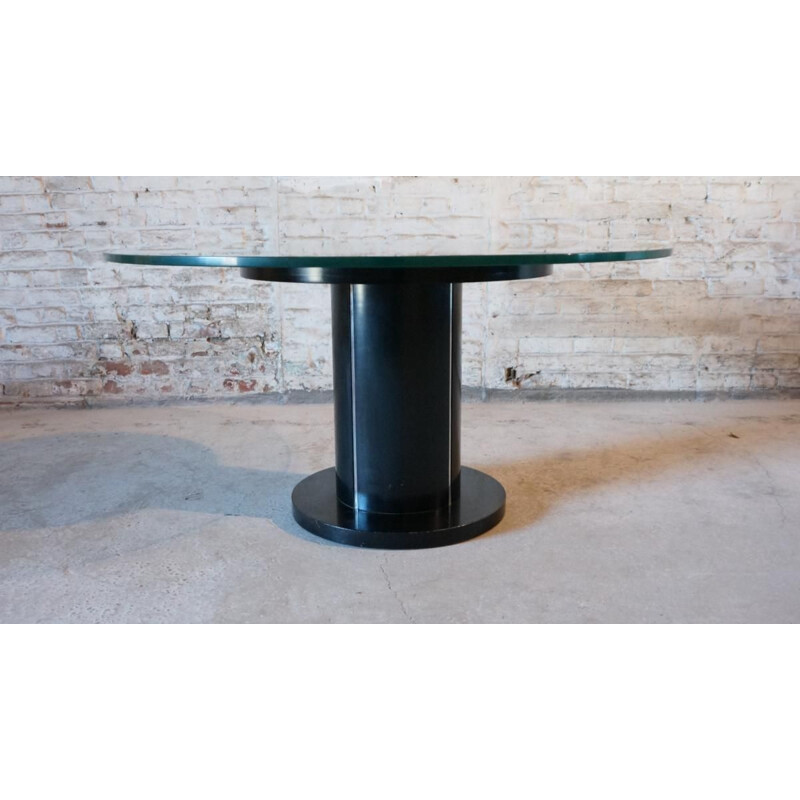 Vintage round table 1970