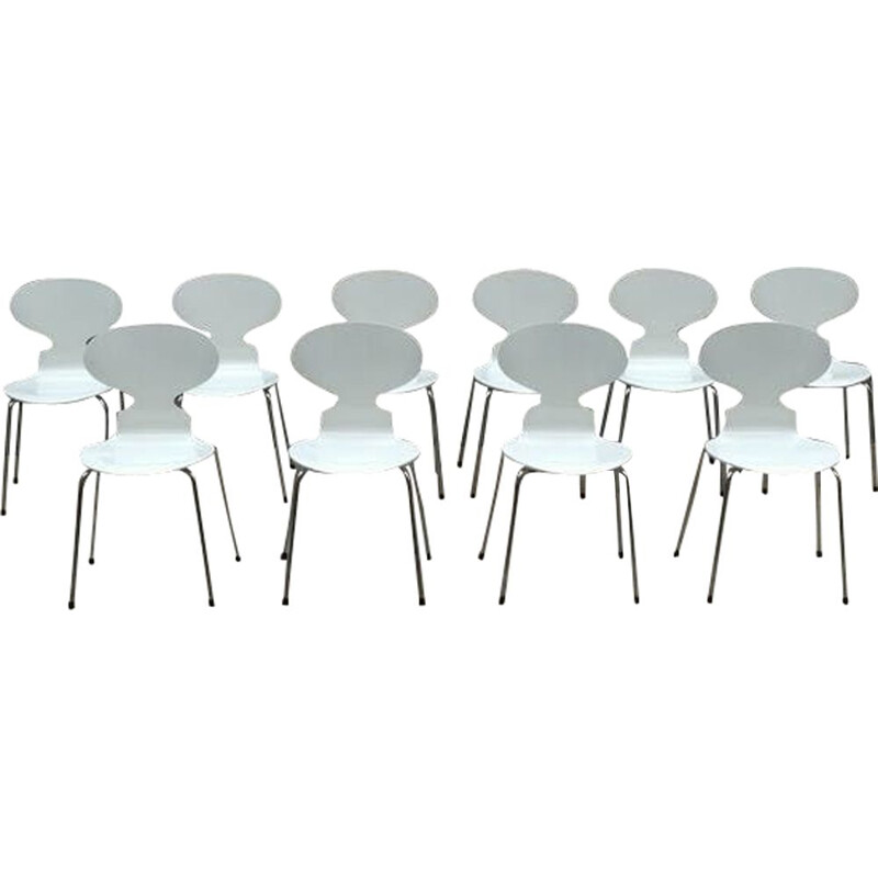 Set of 10 vintage Fourmi chairs by Arne Jacobsen in metal 1970