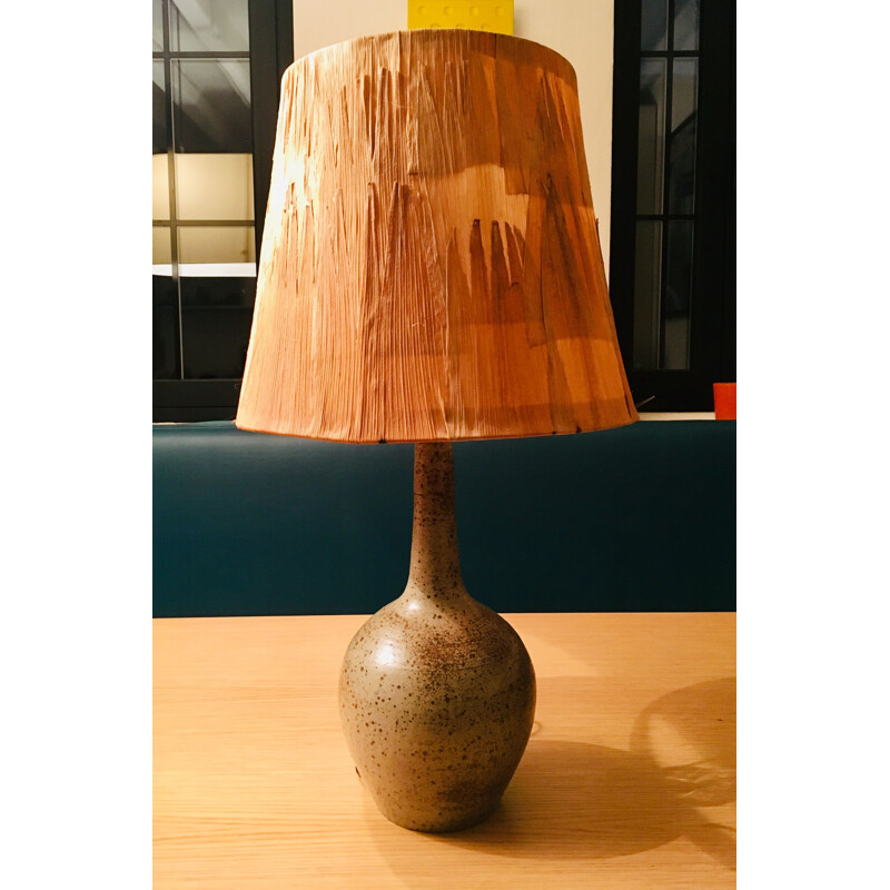 Lampe vintage en céramique avec abat-jour en bois