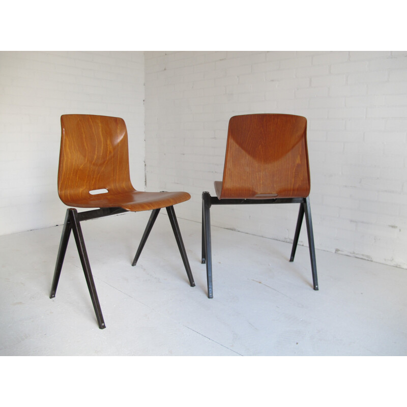 Set of 4 industrial chairs in wood and metal - 1960s