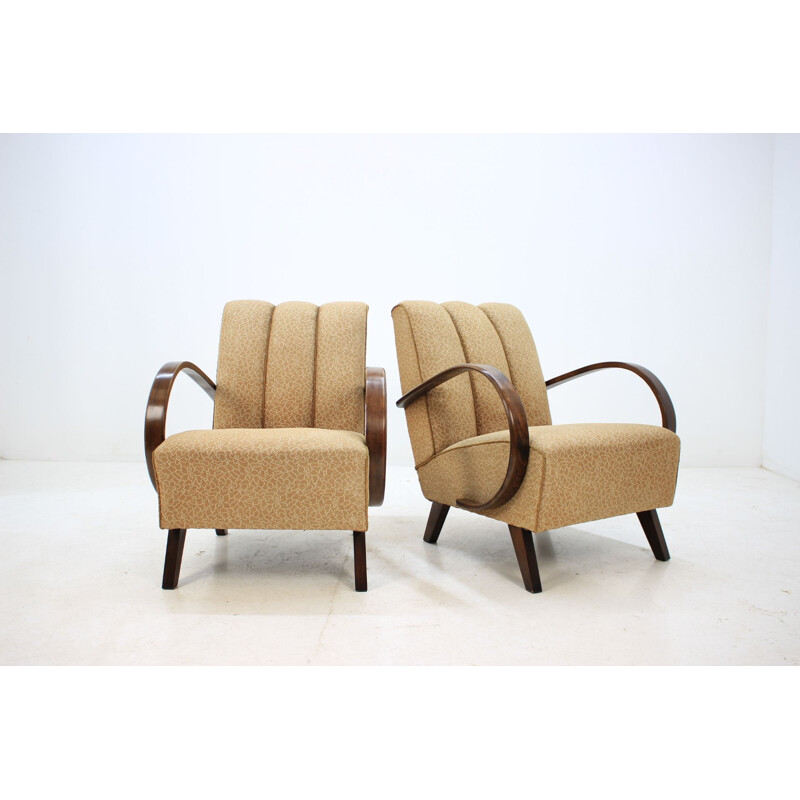 Set of 2 vintage armchairs by Jindřich Halabala in oakwood and fabric 1950