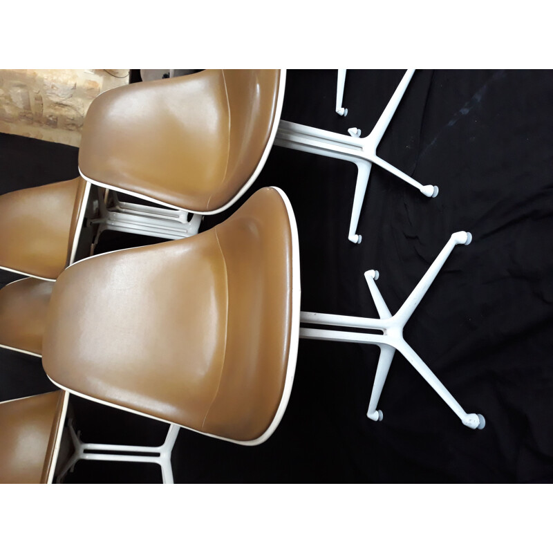 Ensemble de 6 chaises vintage pour Mobilier International en skai kaki