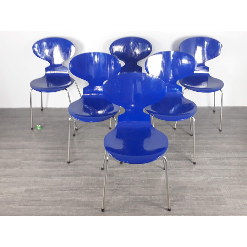 Set of 6 vintage blue Fourmi 3101 chairs for Fritz Hansen