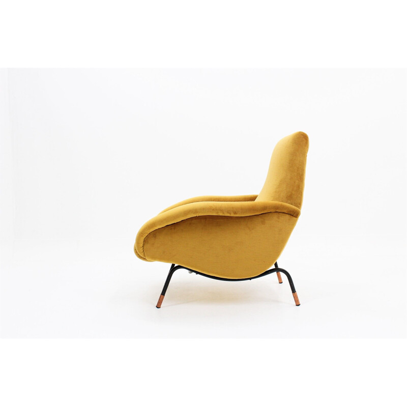 Fauteuil vintage italien en velours jaune et cuivre 1950