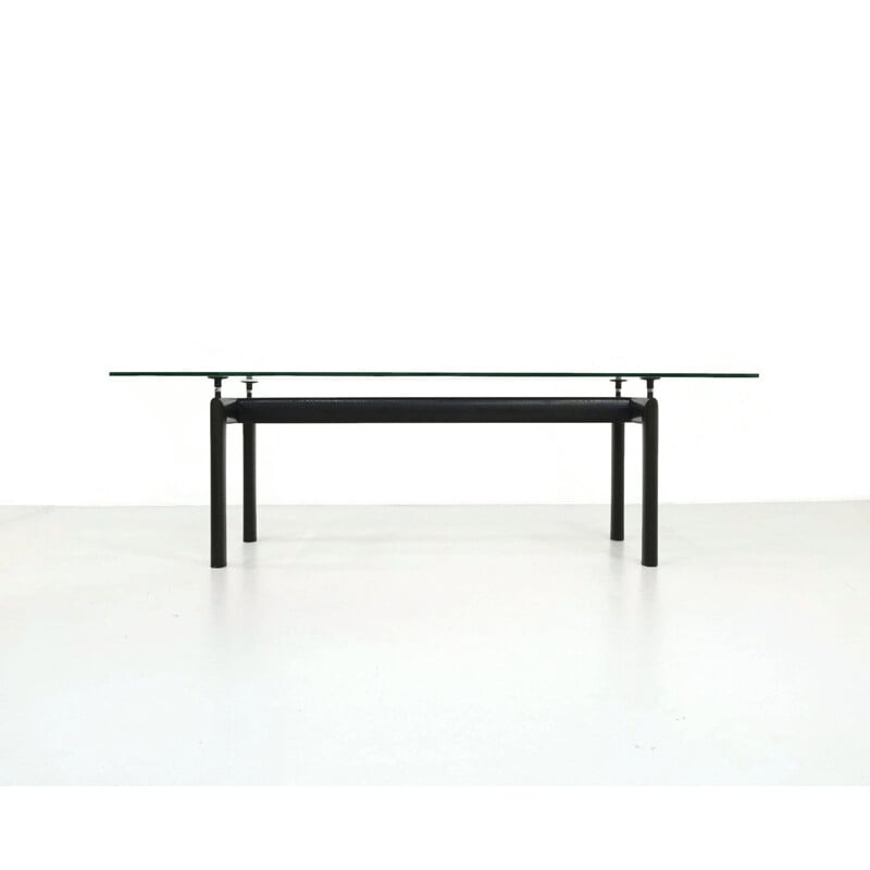 Vintage LC6 table for Cassina in glass and black metal 1980