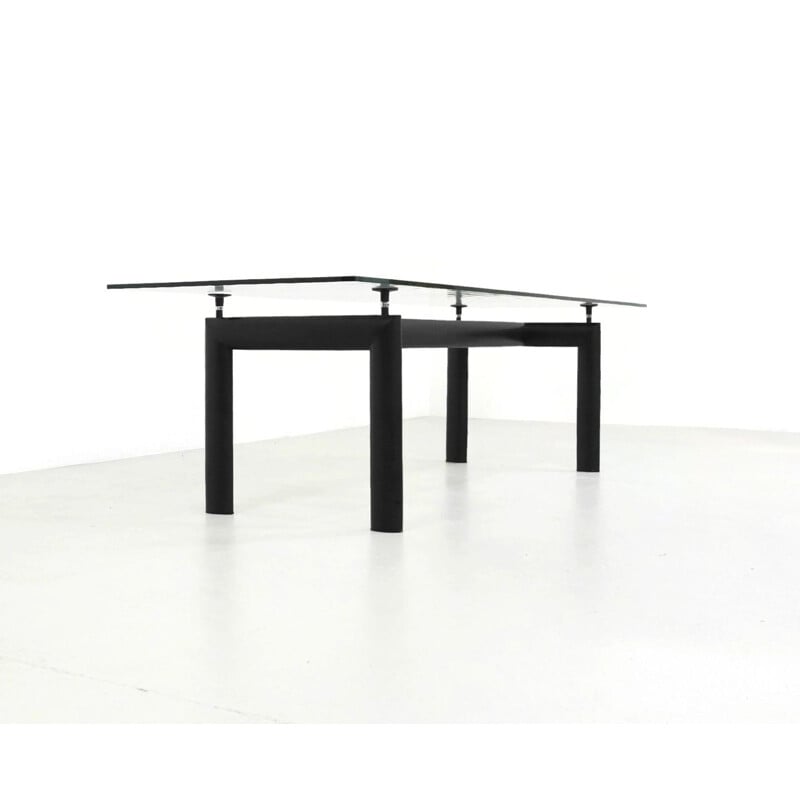 Vintage LC6 table for Cassina in glass and black metal 1980