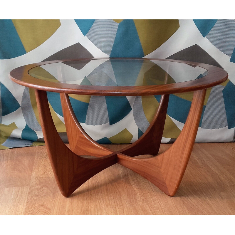 Table vintage scandinave Astro pour G-Plan en teck et verre 1960