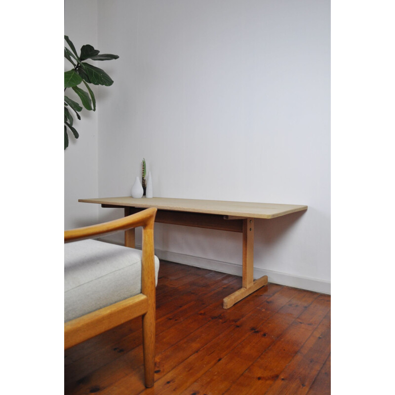 Vintage coffee table model 269 in solid oak for Fredericia 1960