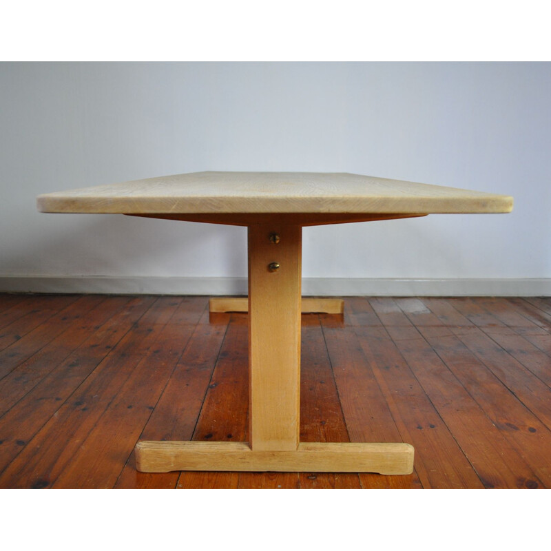 Vintage coffee table model 269 in solid oak for Fredericia 1960