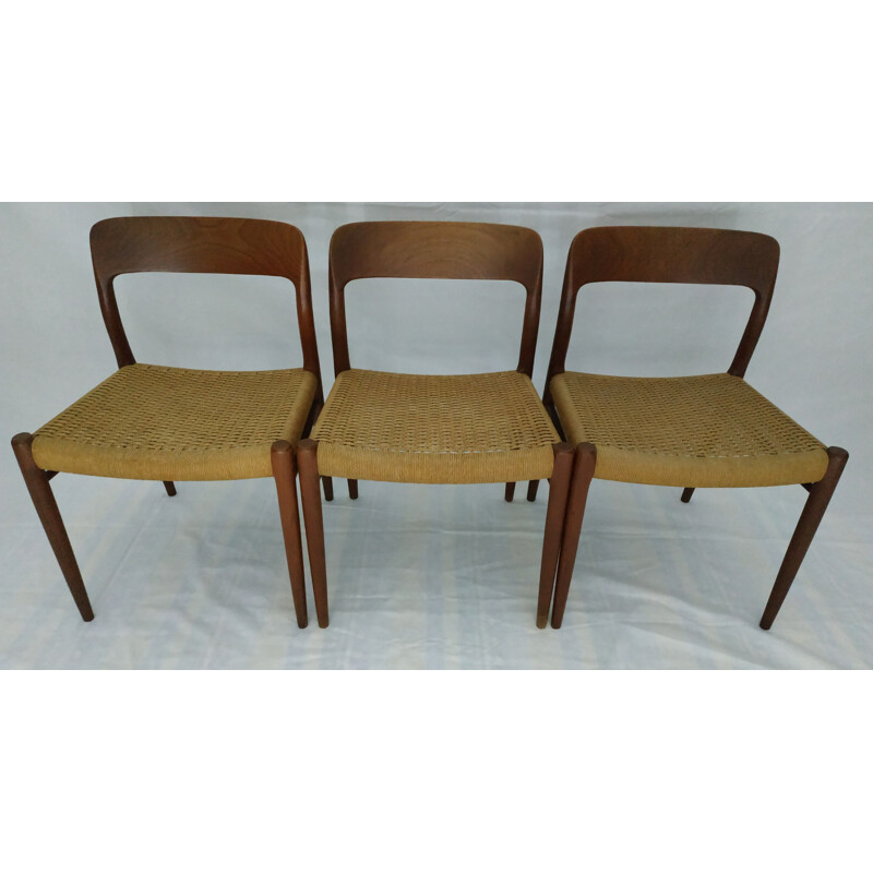 Set of 3 vintage scandinavian chairs by Moller in teak 1960