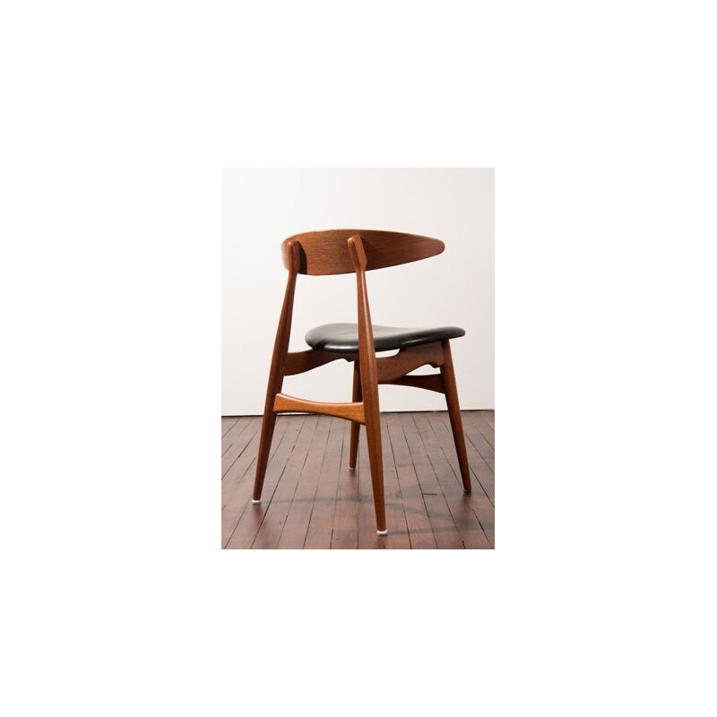 Early production CH 30 chair by Hans Wegner 1950