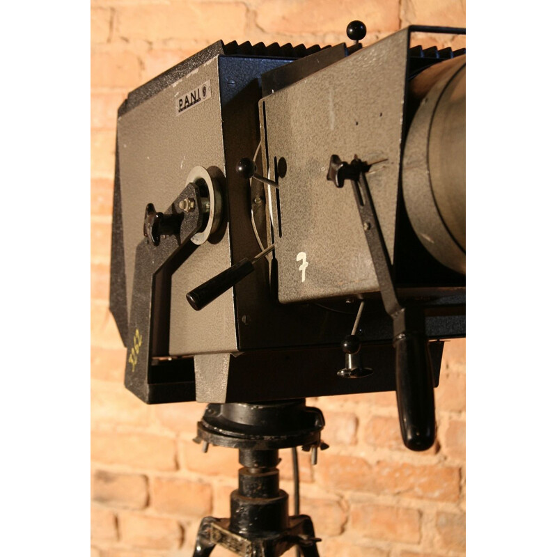 Projecteur de cinéma vintage en acier de la société Pani, Autriche 1970