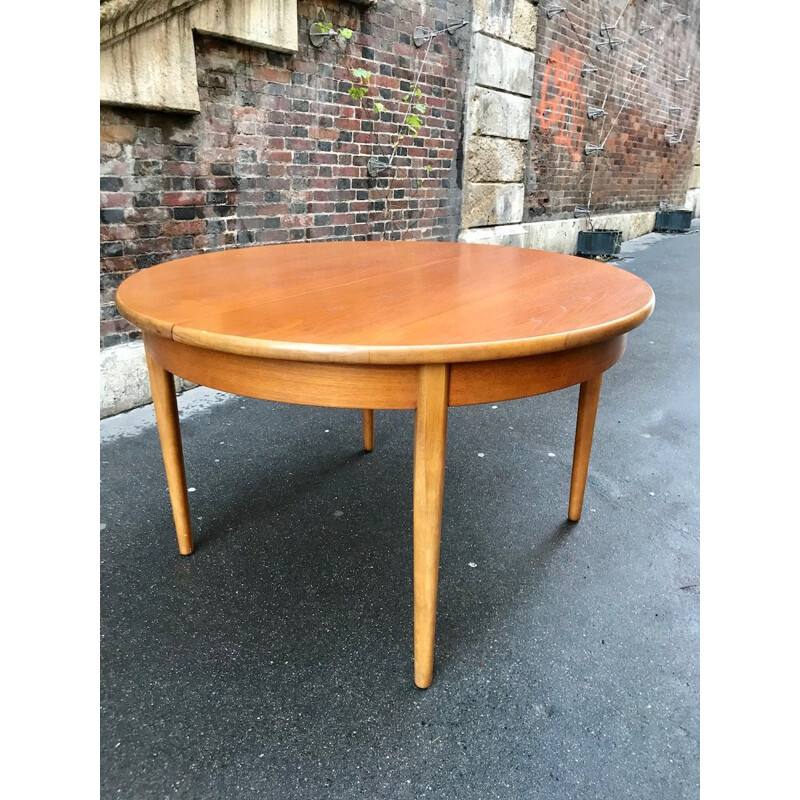 Table vintage circulaire scandinave en bois 1960