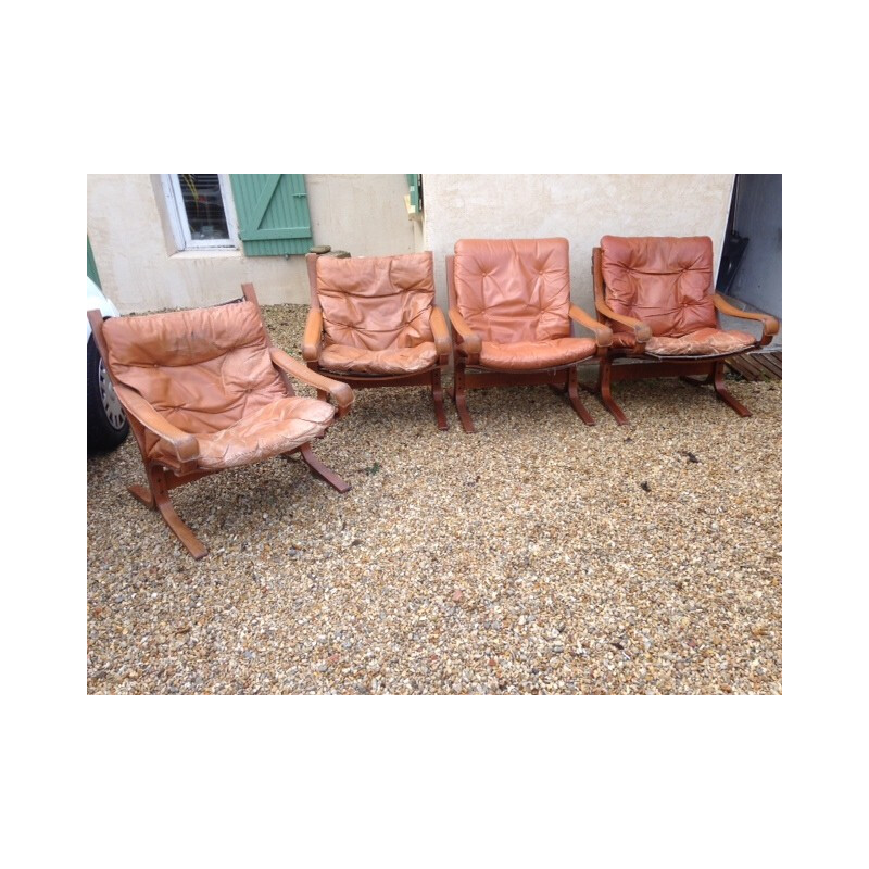 Suite de 4 fauteuils en cuir et bois, Ingmar RELLING - 1970