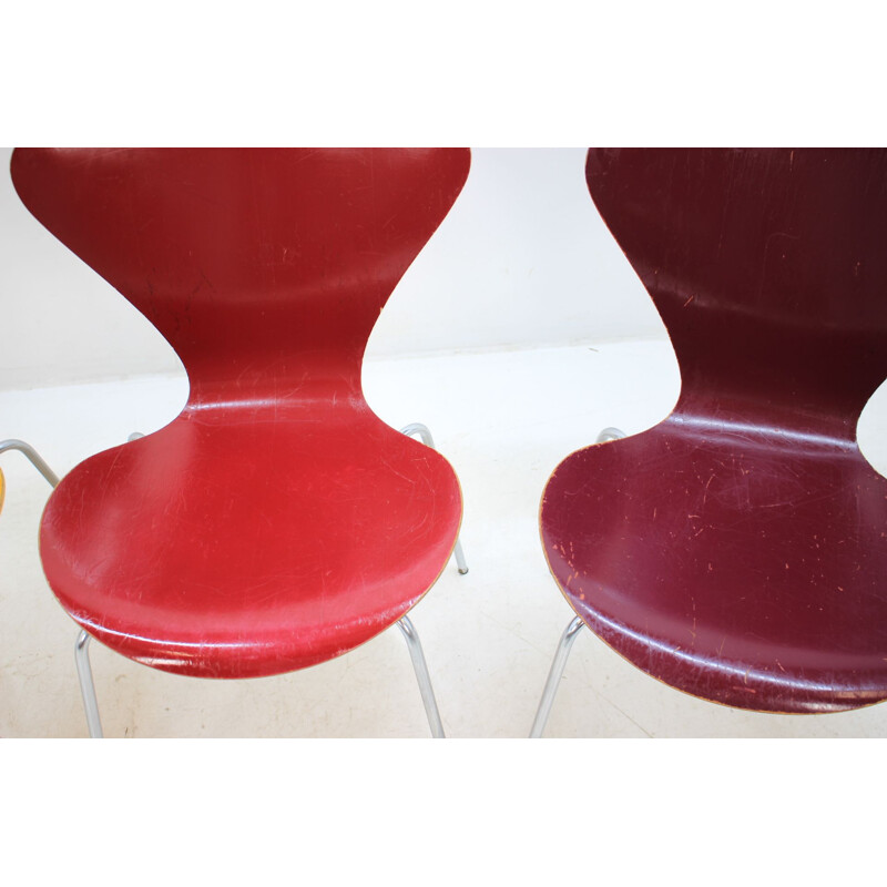 Set of 4 vintage Series 7 chairs for Fritz Hansen in wood and metal