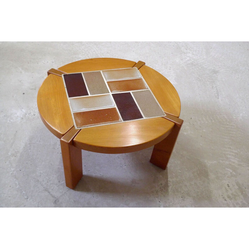 Vintage coffee table in Elm and ceramic