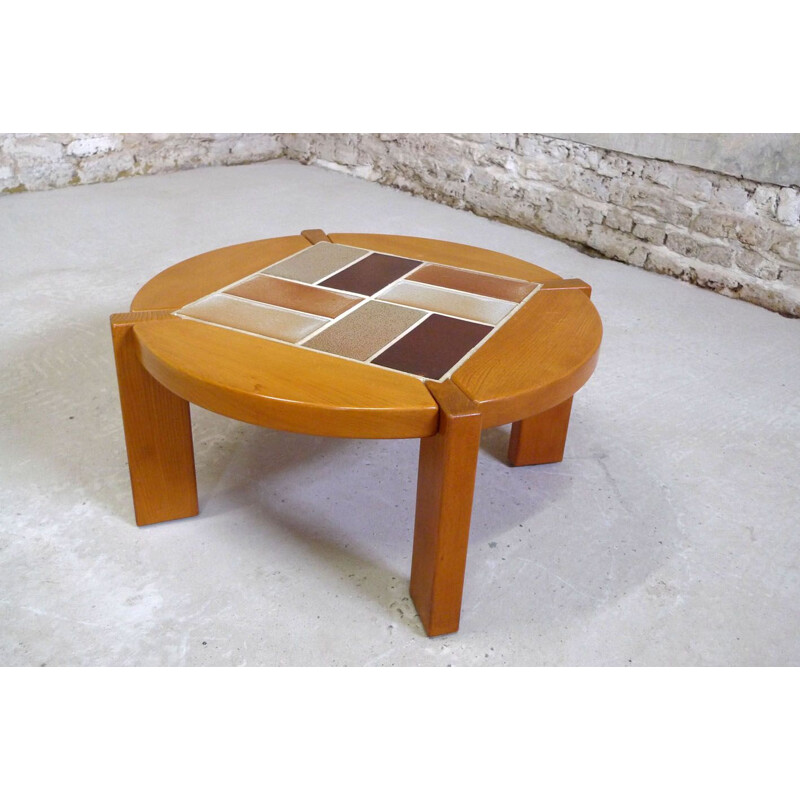 Vintage coffee table in Elm and ceramic