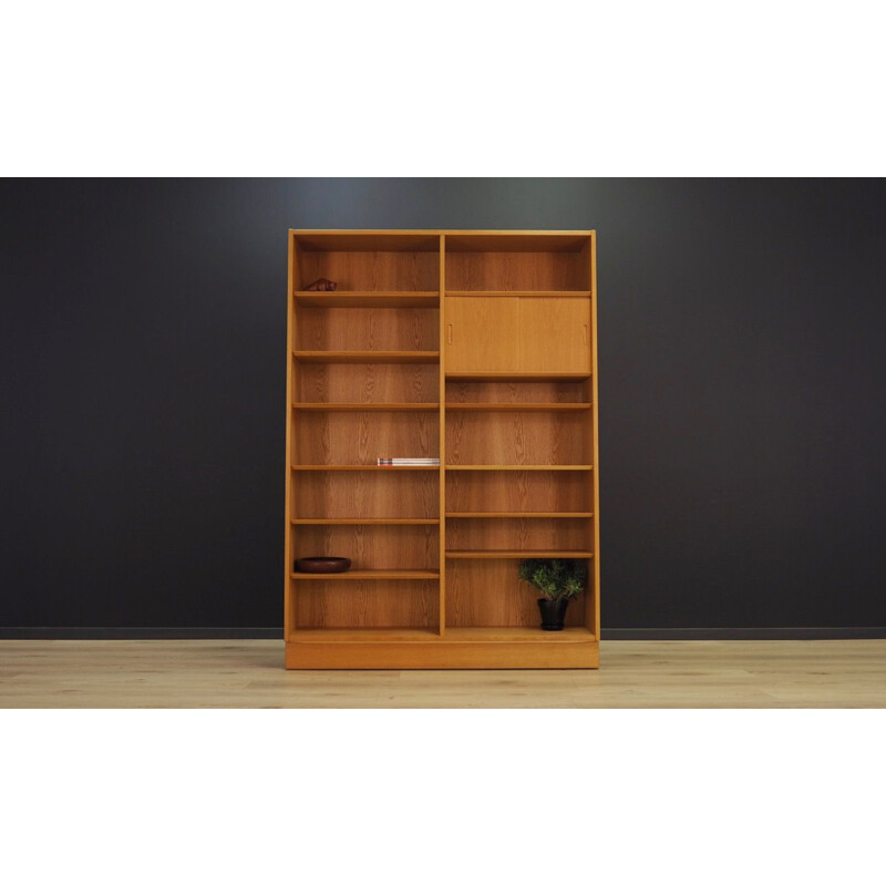 Vintage bookcase by Poul Hundevad in ash