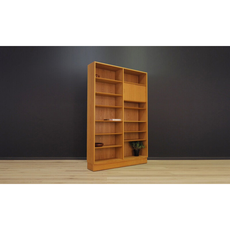 Vintage bookcase by Poul Hundevad in ash