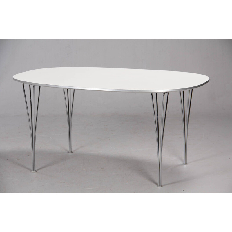 Table "super ellipse" by Piet Hein, Bruno Mathsson - Fritz Hansen 2006