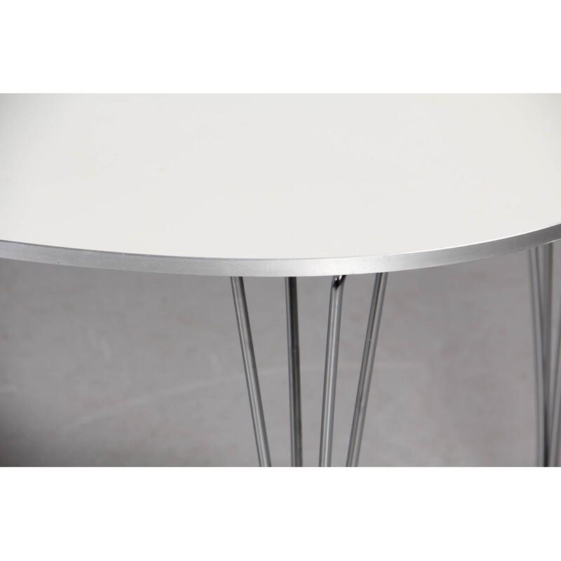 Table "super ellipse" by Piet Hein, Bruno Mathsson - Fritz Hansen 2006