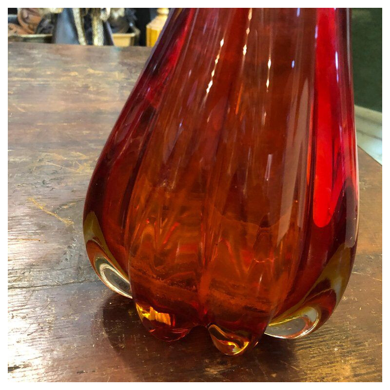 Vaso vintage in vetro rosso di Murano 1960