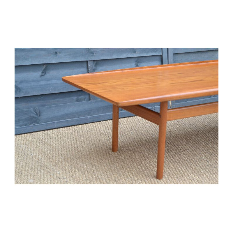 Vintage scandinavian coffee table by Grete Jalk in wood 1960