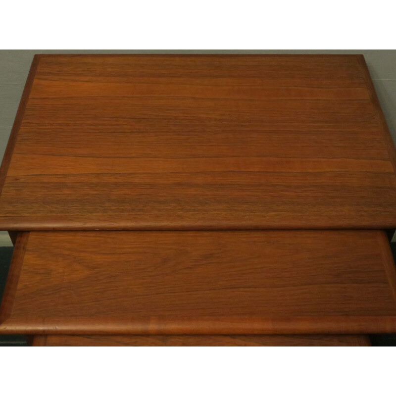 Set of 3 vintage danish nesting tables in teak 1960