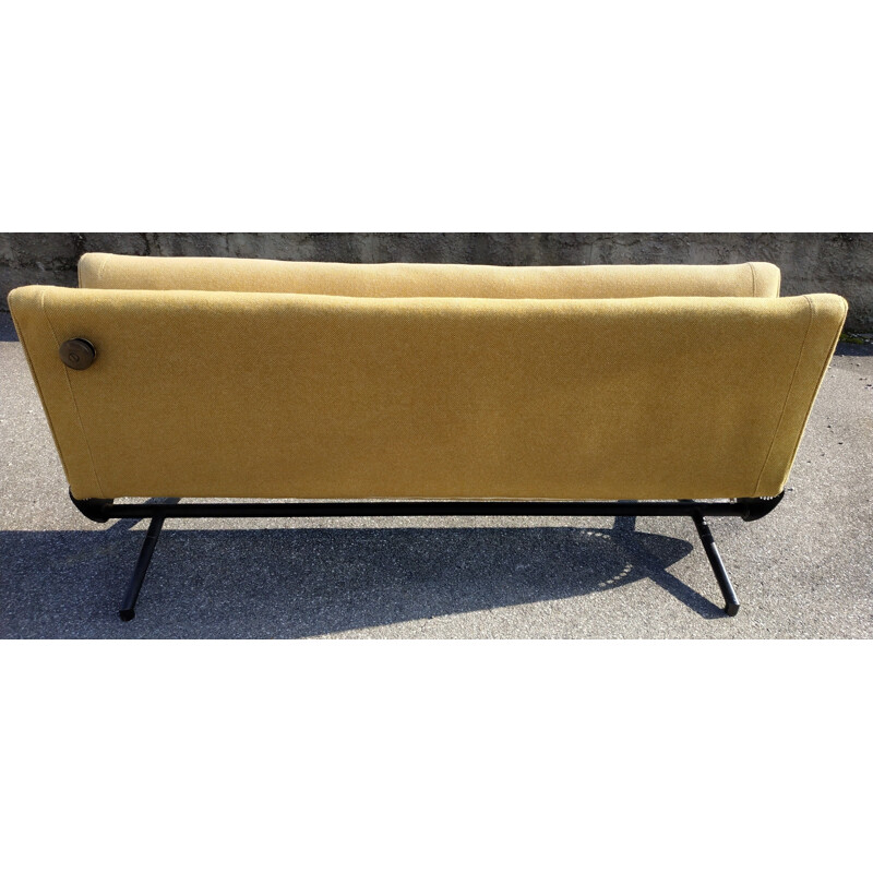 Yellow D70 sofa by Osvaldo Borsani for Tecno