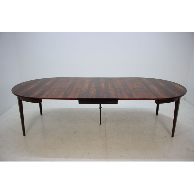 Extendable table in rosewood by Omann Jun