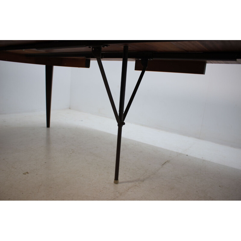 Extendable table in rosewood by Omann Jun