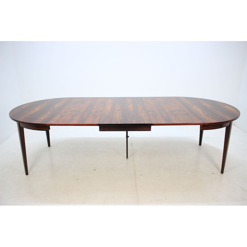 Extendable table in rosewood by Omann Jun