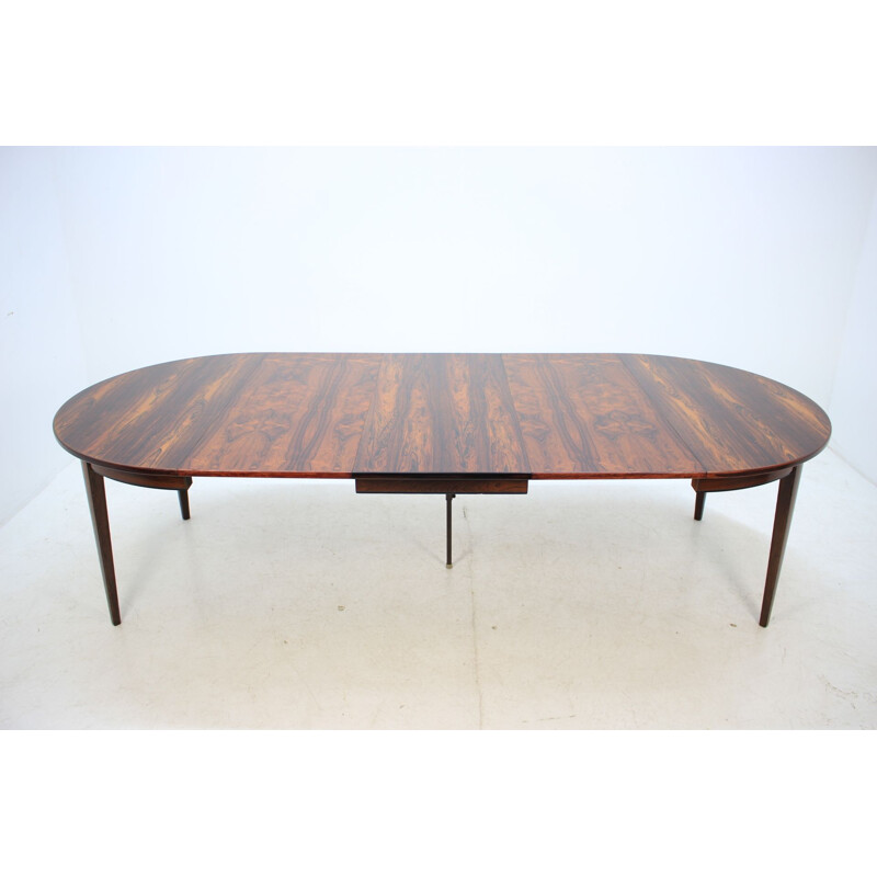 Extendable table in rosewood by Omann Jun