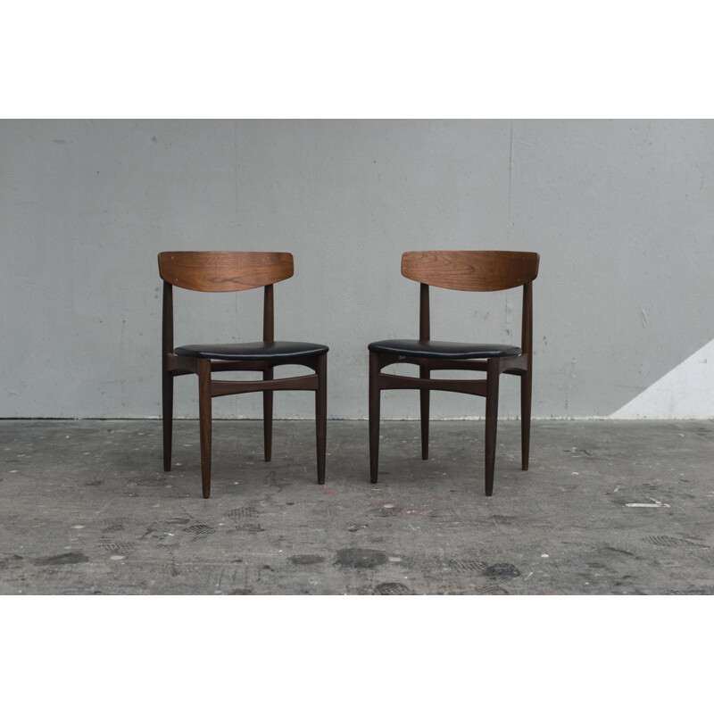 Pair of vintage scandinavian chairs for Bramin Samcom in leatherette and teak