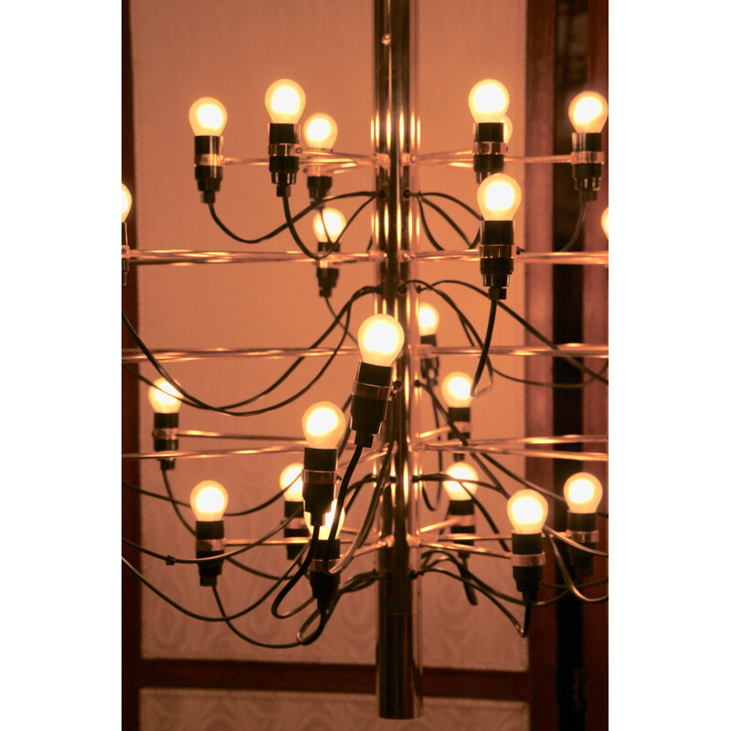 Vintage 2097/30 chandelier for Arteluce in golden steel 1950