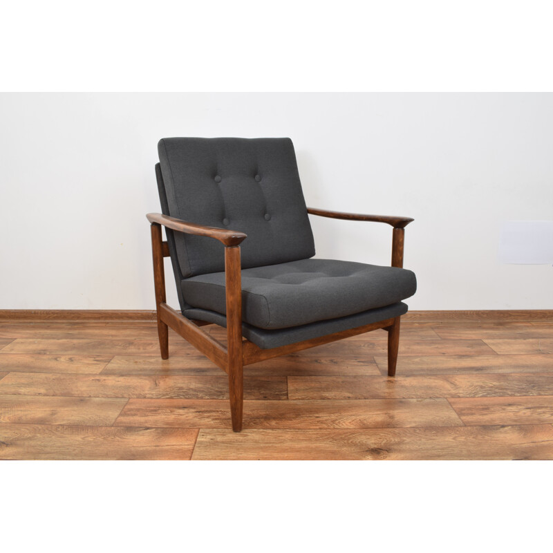 Vintage black polish armchair in beechwood 1960s