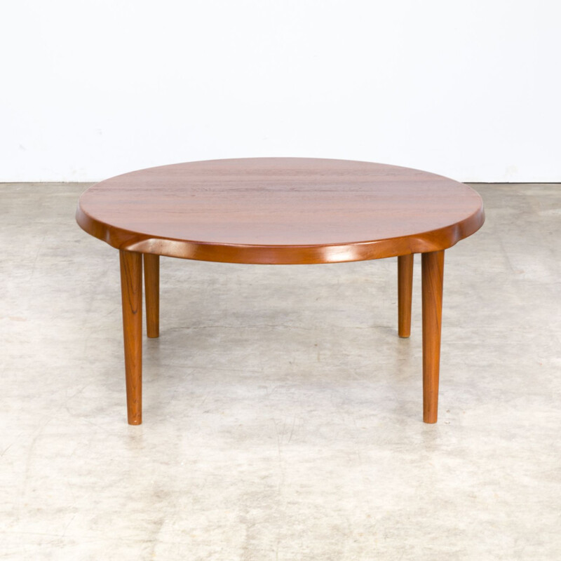 Vintage scandinavian teak round coffee table for Mikael Laursen