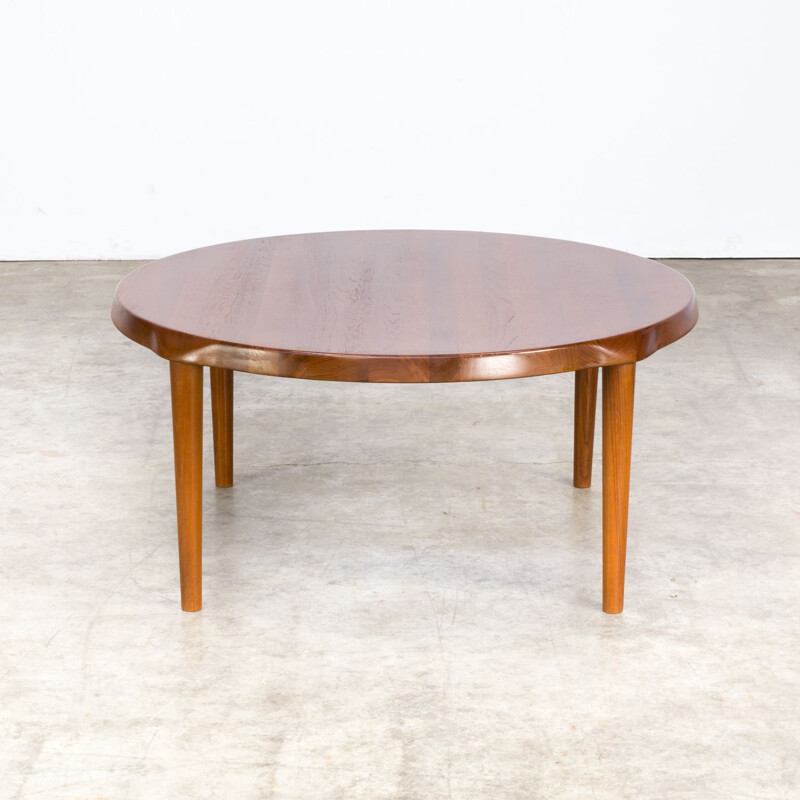 Vintage scandinavian teak round coffee table for Mikael Laursen