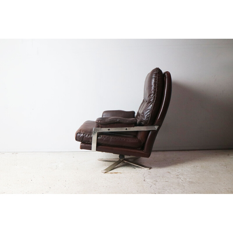 Vintage brown leather armchair by Arne Norell