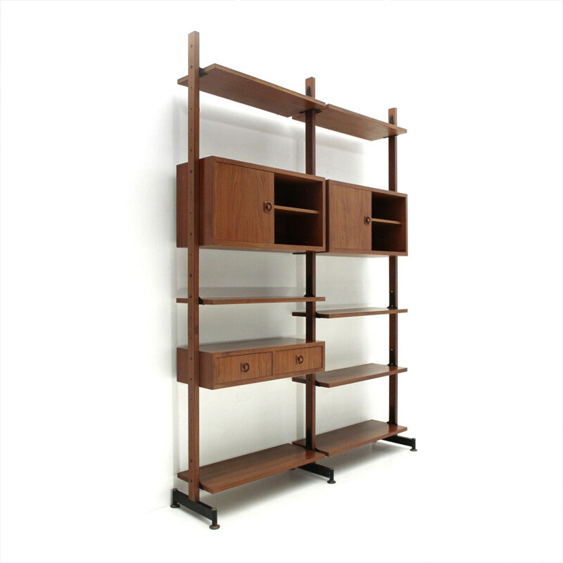 Italian wall bookshelf in teak