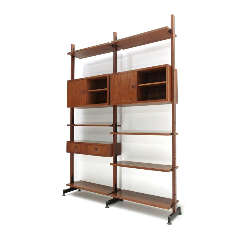 Italian wall bookshelf in teak