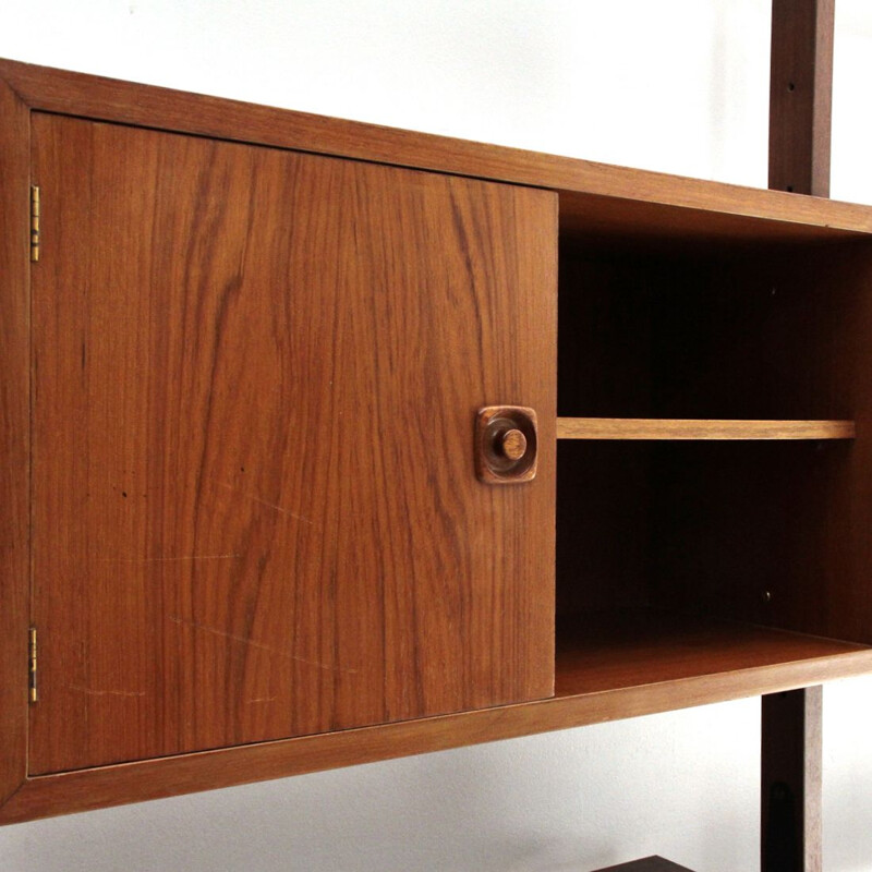 Italian wall bookshelf in teak