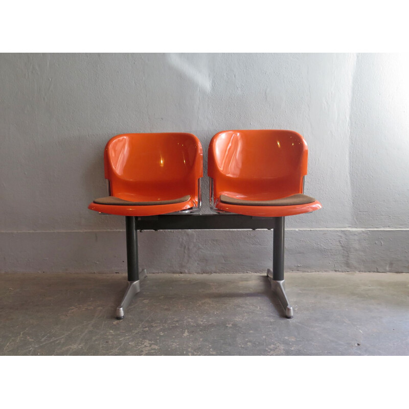 Ensemble de 2 chaises vintage allemandes en plastique orange et acier 1970