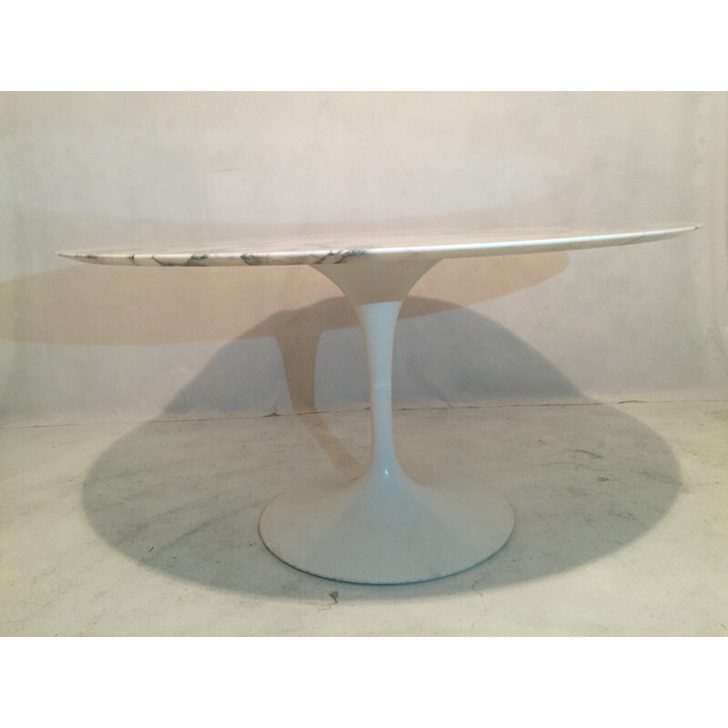 Table Tulipe en aluminium et marbre, Eero SAARINEN - 1980