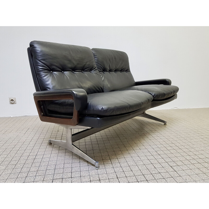 Vintage King sofa for Strässle International in black leather and aluminium