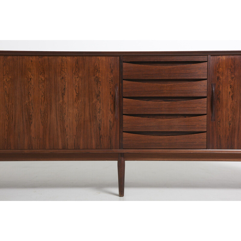 Vintage model 76 sideboard for Sibast in rosewood