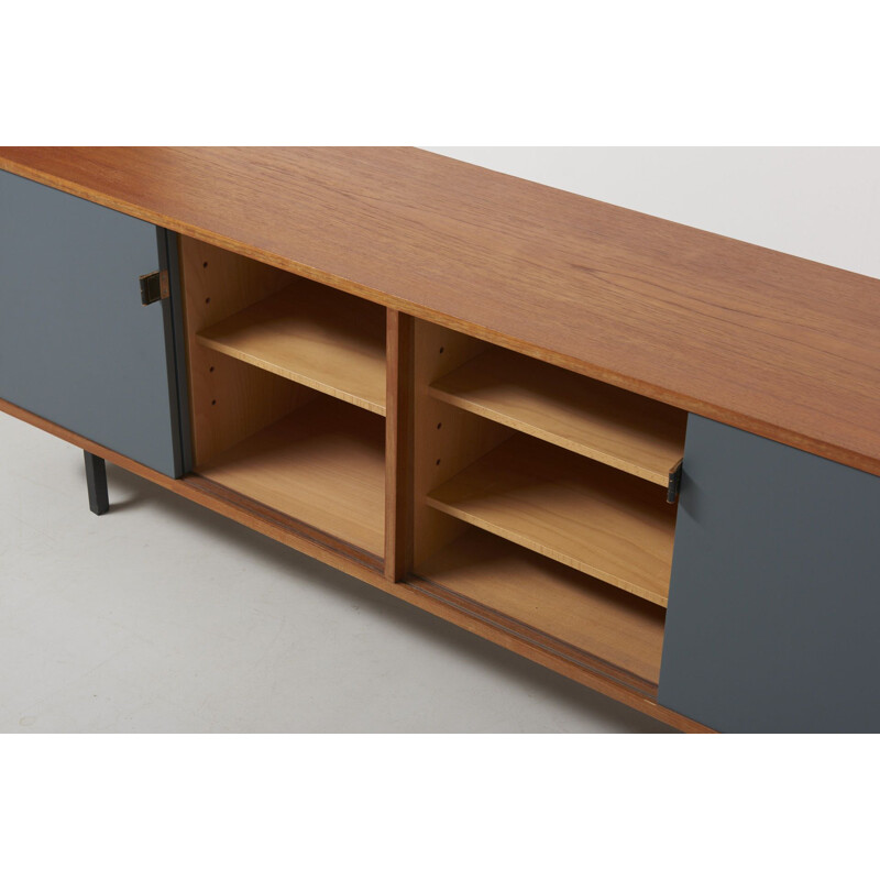 Vintage sideboard for Knoll International in wood and gray metal 