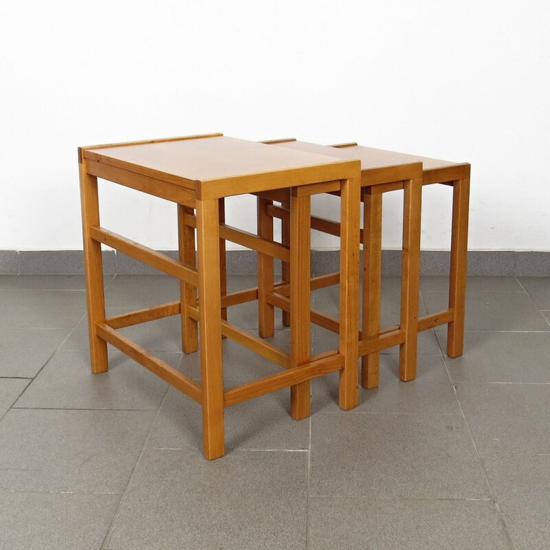 Tables vintage gigognes en bois 1970