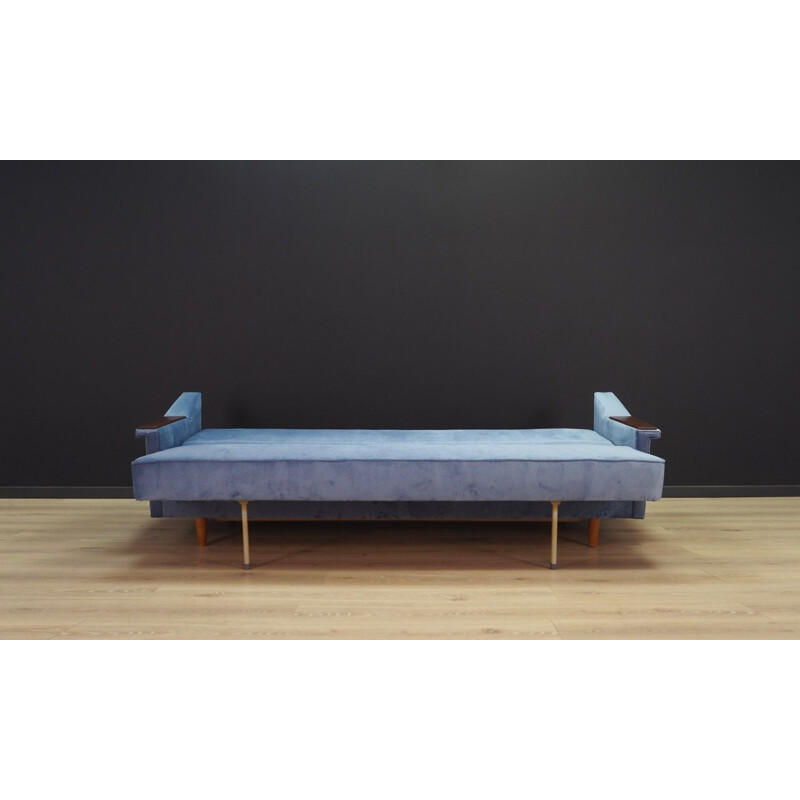 Danish sofa in blue velvet